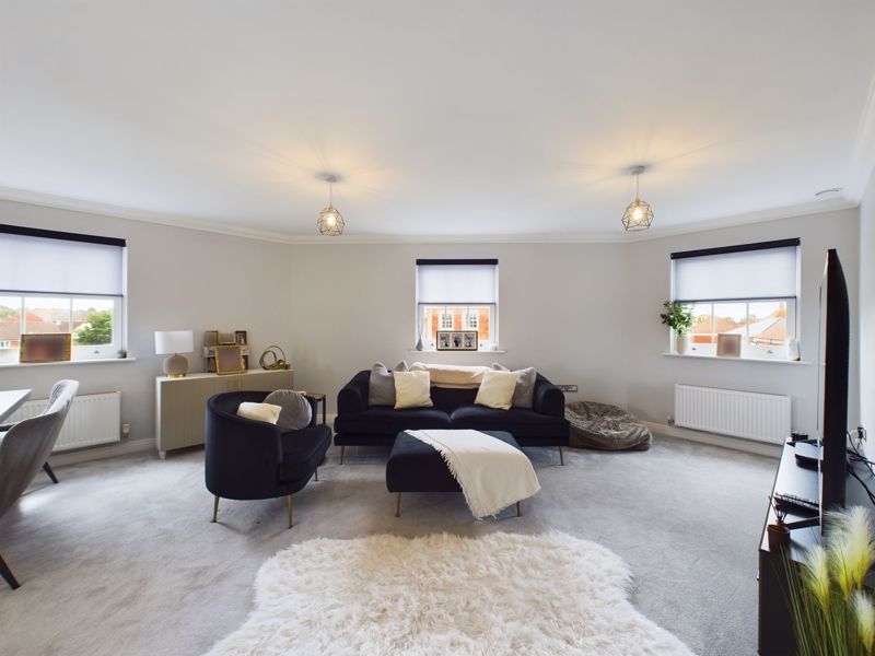 2 bed for sale in Shepherd Court, Yeovil  - Property Image 4