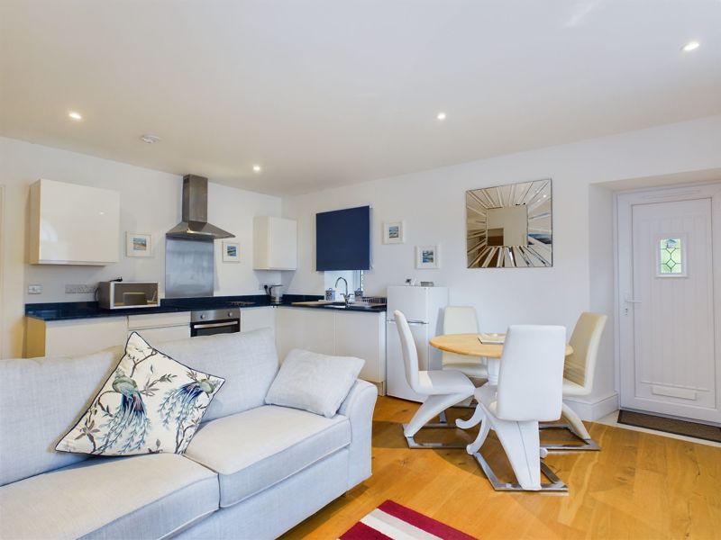 1 bed to rent in Martock Road, Long Sutton 2