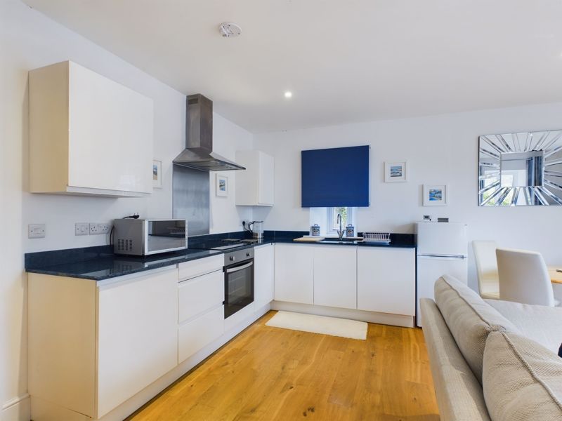 1 bed to rent in Martock Road, Long Sutton, TA10