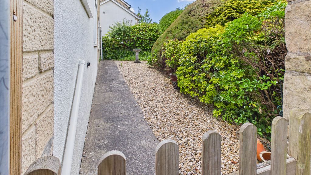 4 bed house for sale in Swallowcliffe Gardens, Yeovil 20