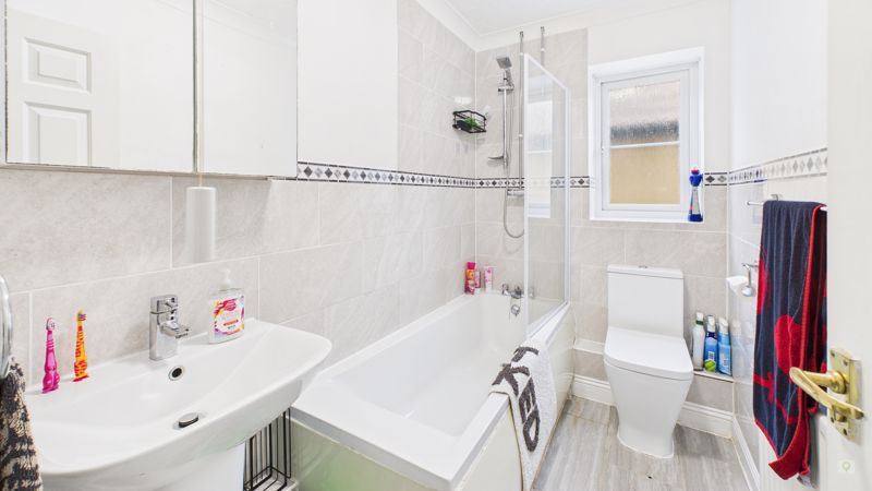 4 bed house for sale in Lampreys Lane, South Petherton  - Property Image 9