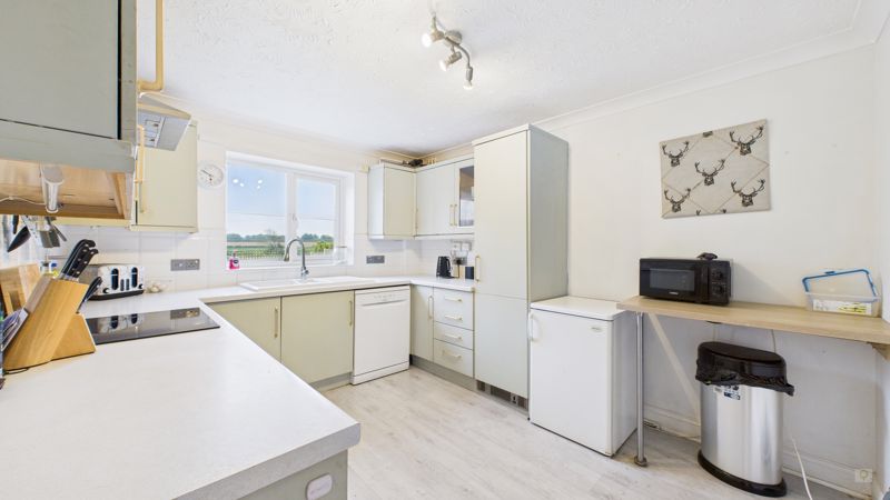 4 bed house for sale in Lampreys Lane, South Petherton  - Property Image 11