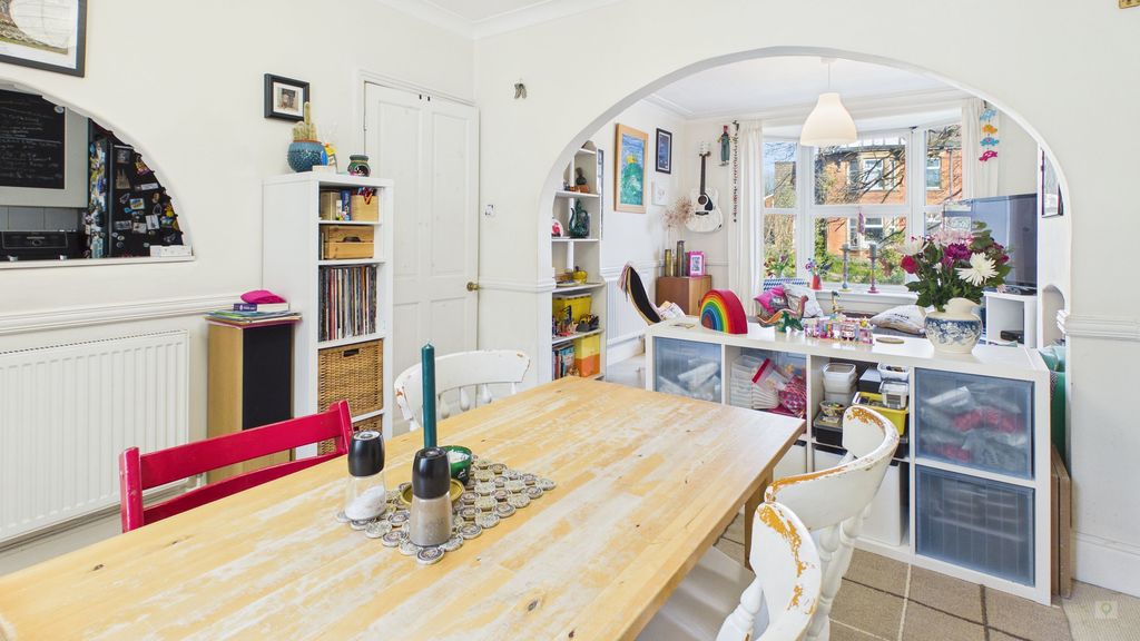 3 bed house for sale in Sherborne Road, Yeovil 10