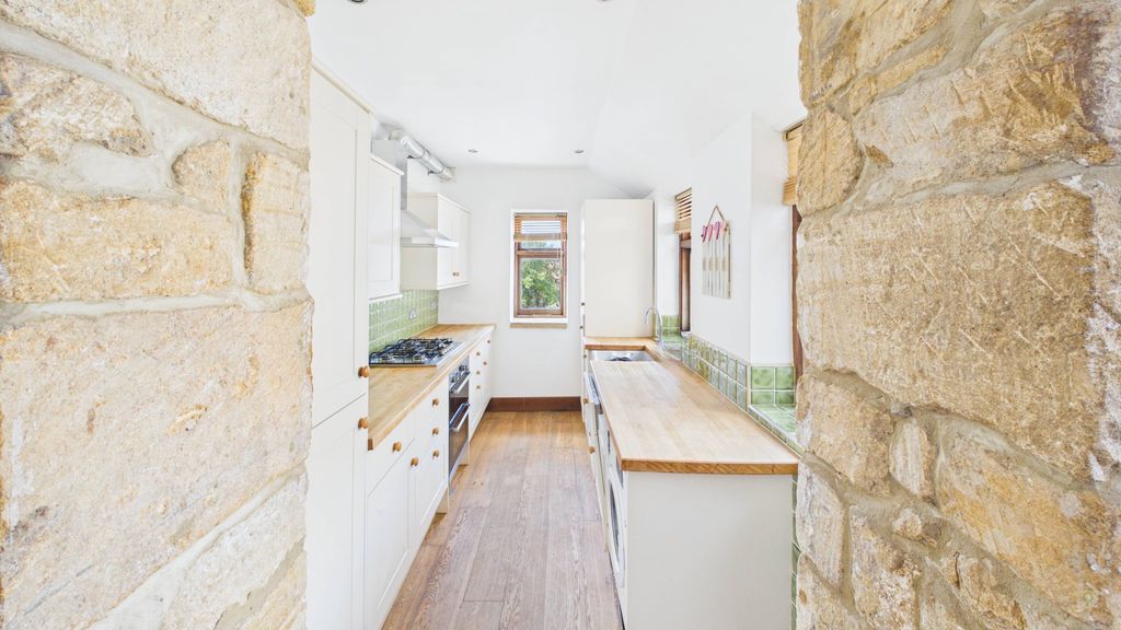 2 bed house for sale in High Street, Stoke-Sub-Hamdon 11