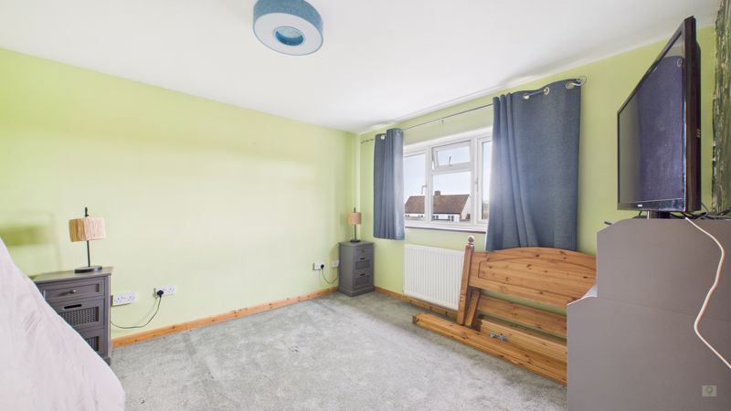 3 bed house to rent in West Street, South Petherton 8