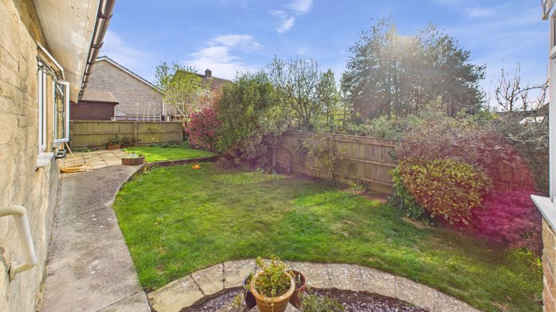 3 bed bungalow for sale in St. Osmund Close, Yetminster 7