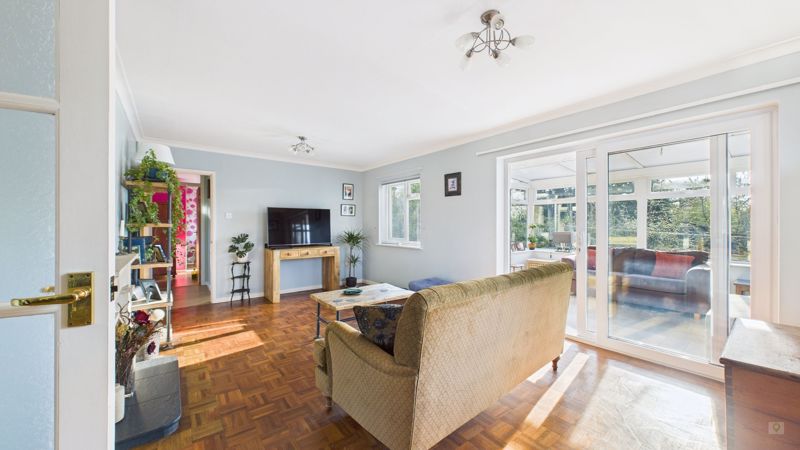 3 bed bungalow for sale in St. Osmund Close, Yetminster  - Property Image 4