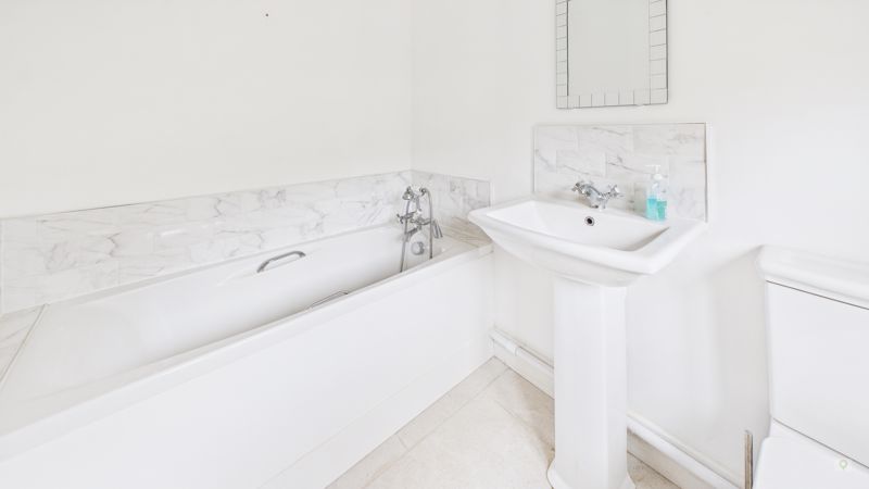2 bed cottage to rent in West Street, Hinton St George 10