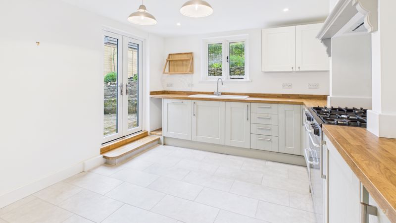 2 bed cottage to rent in West Street, Hinton St George  - Property Image 3
