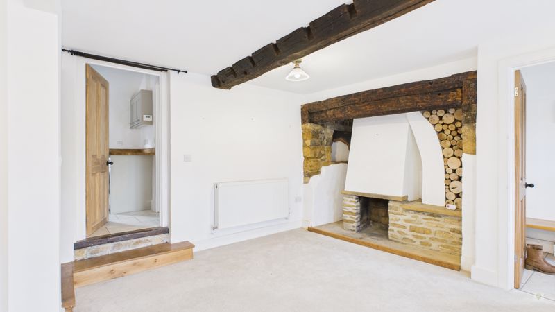 2 bed cottage to rent in West Street, Hinton St George 3