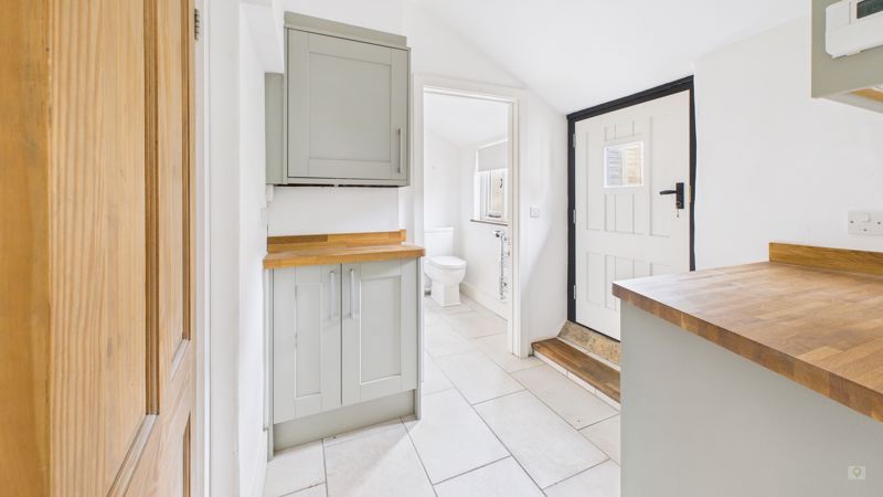 2 bed cottage to rent in West Street, Hinton St George  - Property Image 8