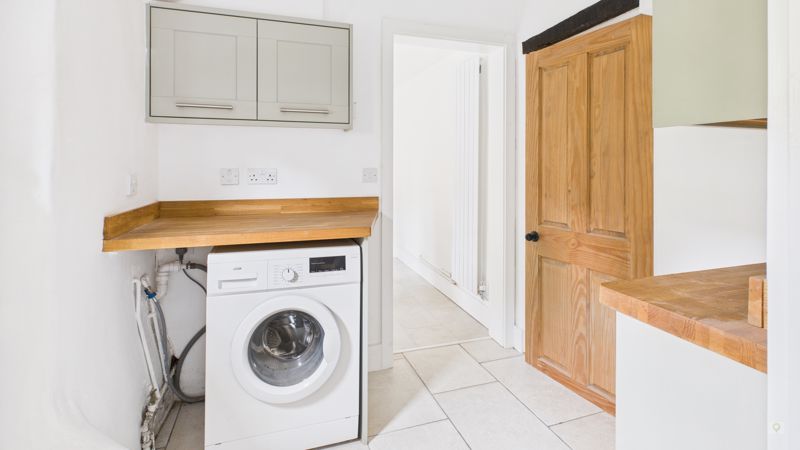 2 bed cottage to rent in West Street, Hinton St George 11