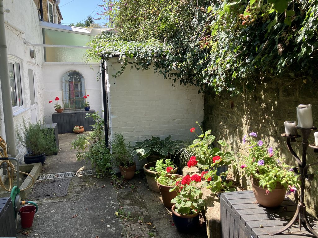 4 bed cottage for sale in Palmer Street, South Petherton  - Property Image 30