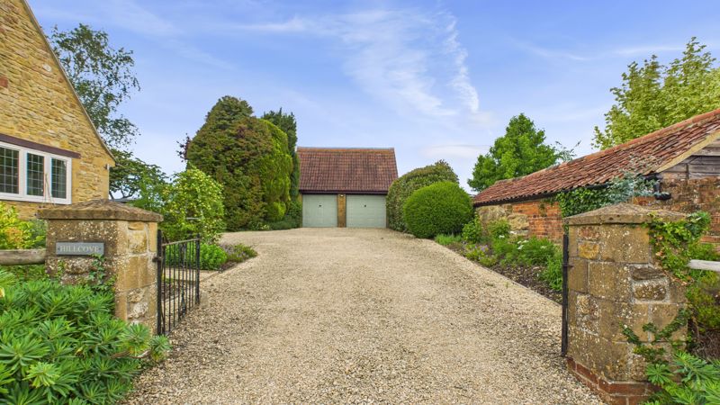 3 bed bungalow for sale in Hawthorn Hill, East Lambrook  - Property Image 20