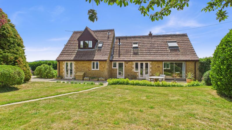 3 bed bungalow for sale in Hawthorn Hill, East Lambrook  - Property Image 18