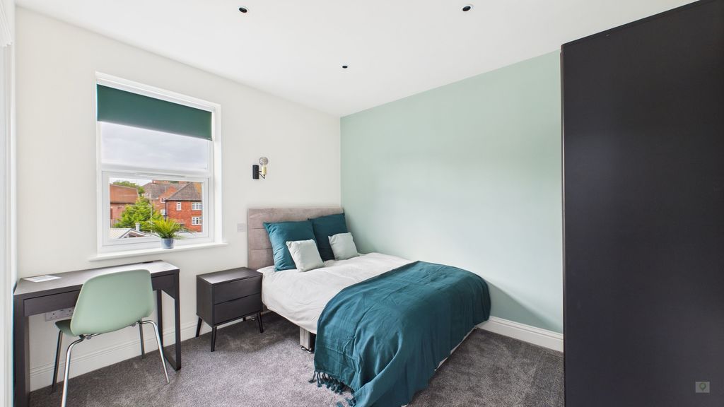 1 bed to rent in Sherborne Road, Yeovil, BA21