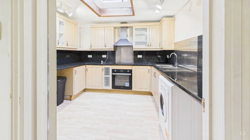 1 bed for sale in St. James Street, South Petherton 2