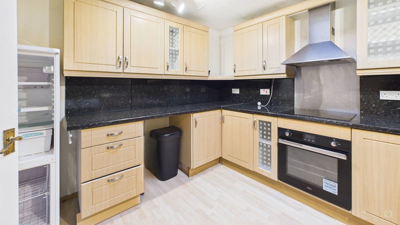 1 bed for sale in St. James Street, South Petherton  - Property Image 10