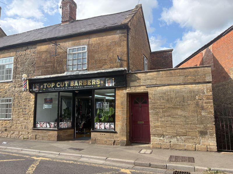 1 bed for sale in St. James Street, South Petherton  - Property Image 1