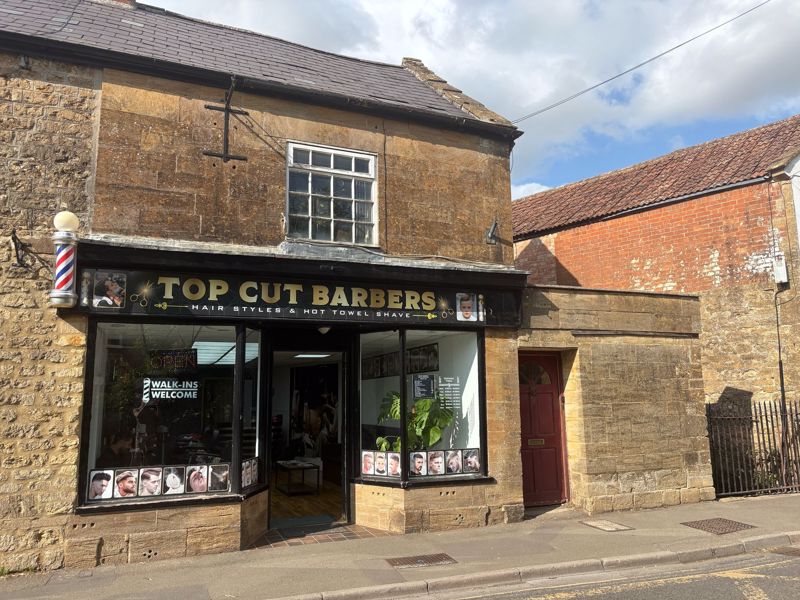 1 bed for sale in St. James Street, South Petherton  - Property Image 9