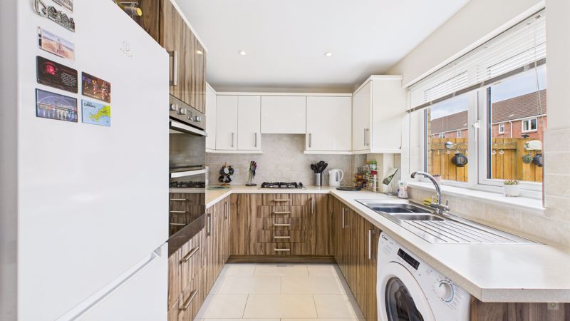 3 bed house for sale in Monarch Road, Crewkerne  - Property Image 10