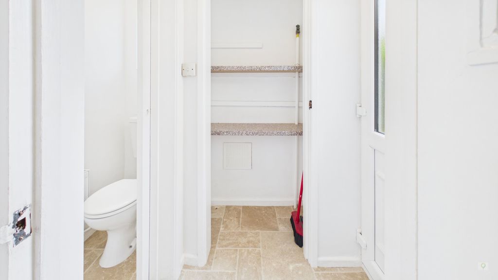 3 bed house to rent in West Street  - Property Image 15