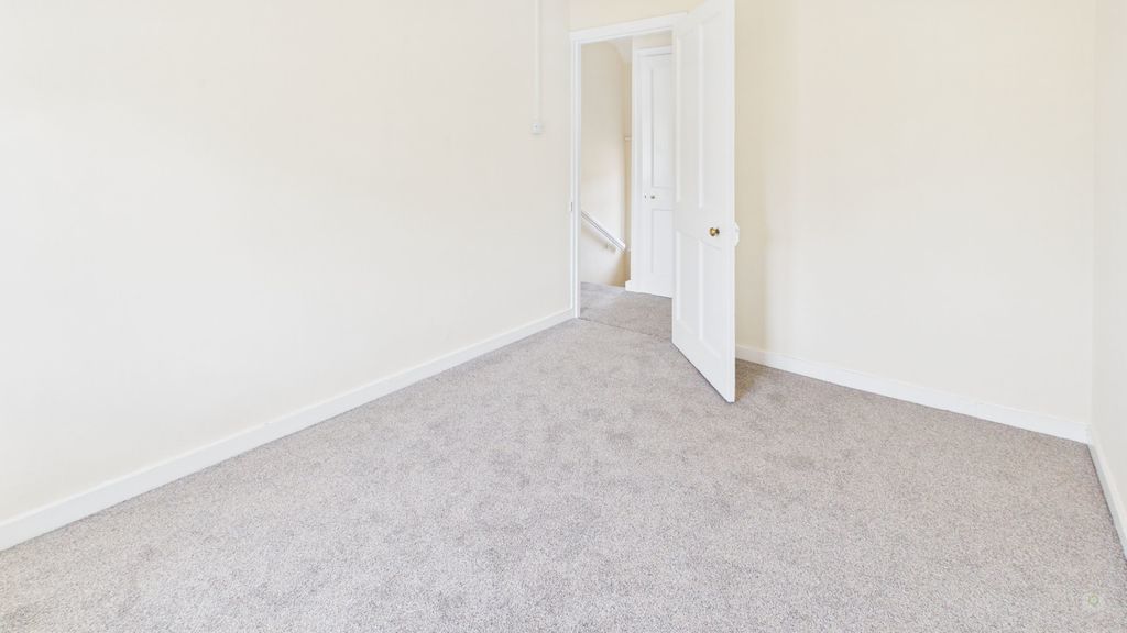 3 bed house to rent in West Street  - Property Image 18