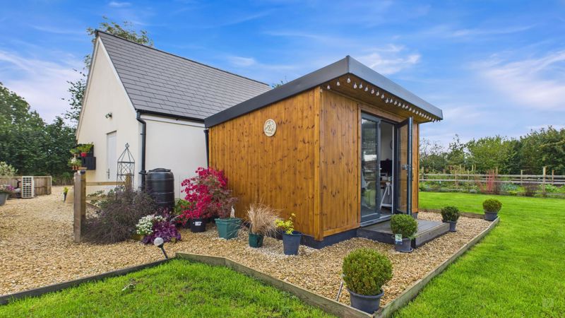 4 bed house for sale in Cad Road, Near Ilminster  - Property Image 37