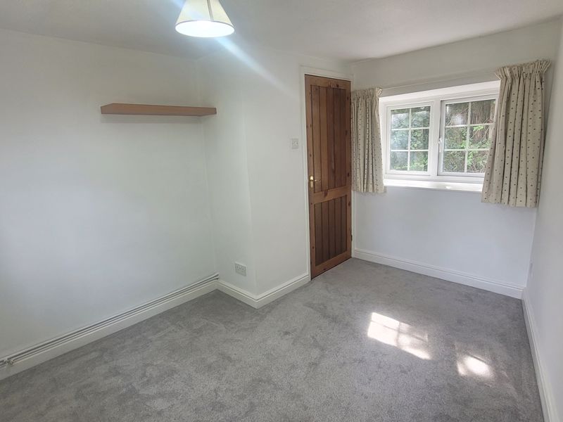 2 bed cottage for sale in Snails Hill, Crewkerne  - Property Image 6