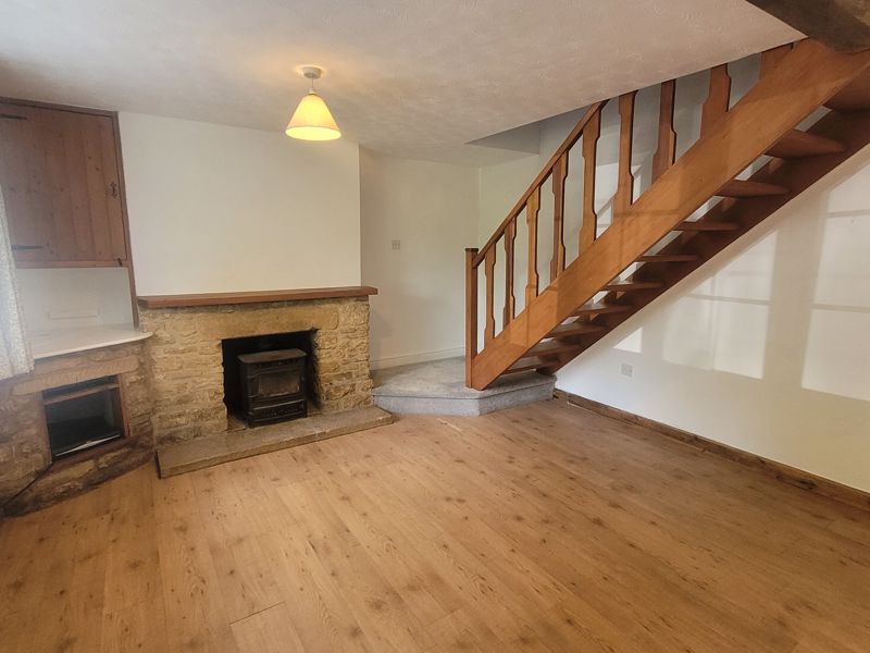 2 bed cottage for sale in Snails Hill, Crewkerne  - Property Image 4