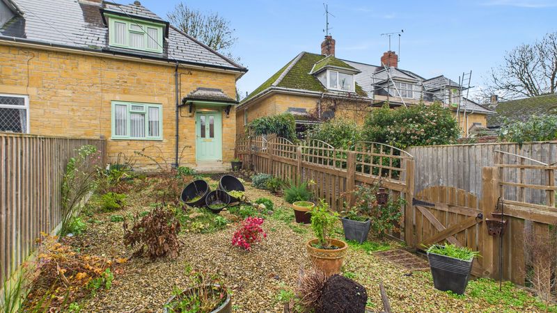 2 bed cottage for sale in Middle Street, Shepton Beauchamp 13