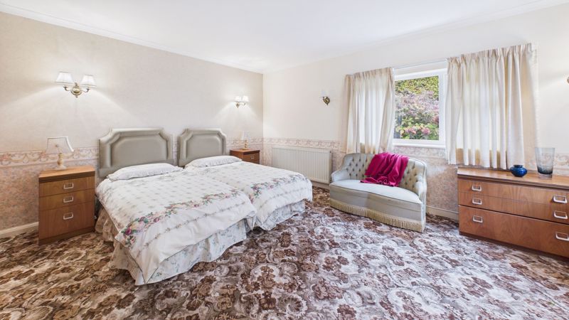 4 bed bungalow for sale in Nash Lane, Yeovil  - Property Image 6