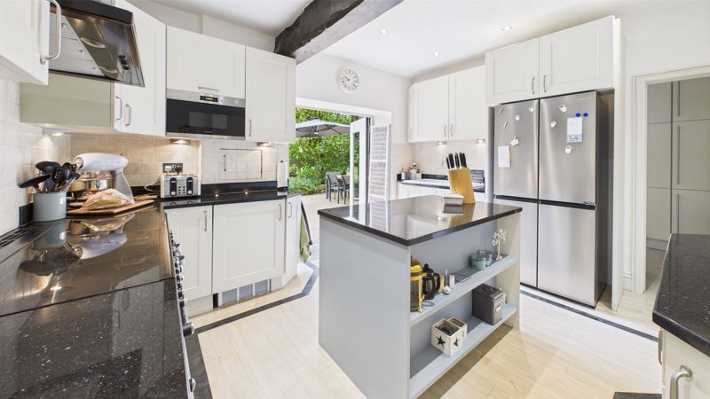 4 bed barn for sale, Yeabridge 4