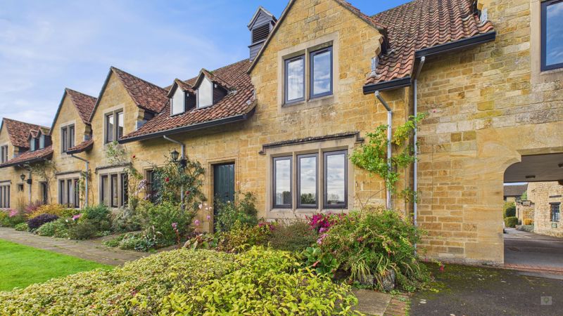 3 bed for sale in Hayes End Manor, South Petherton 8