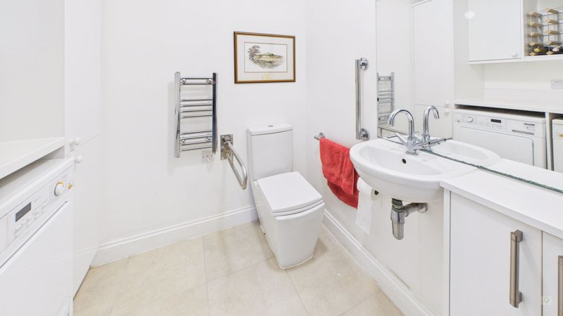 3 bed for sale in Hayes End Manor, South Petherton  - Property Image 20