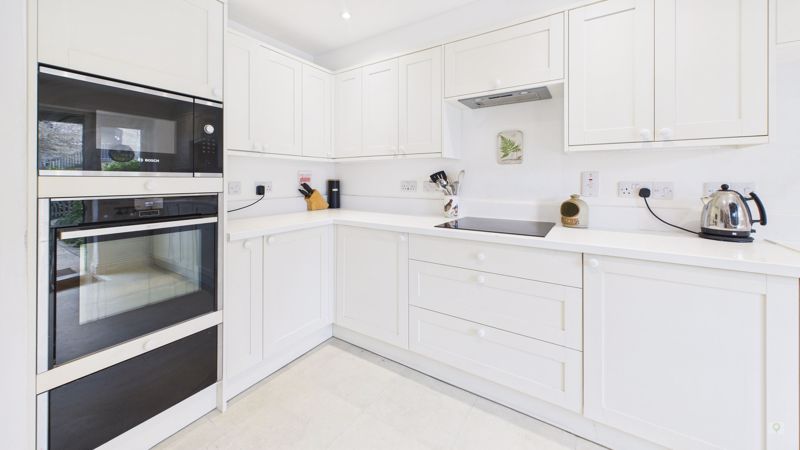 3 bed for sale in Hayes End Manor, South Petherton 1