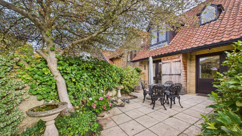 3 bed for sale in Hayes End Manor, South Petherton  - Property Image 8