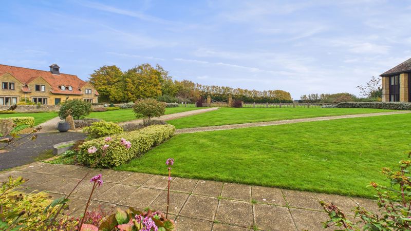 3 bed for sale in Hayes End Manor, South Petherton 23