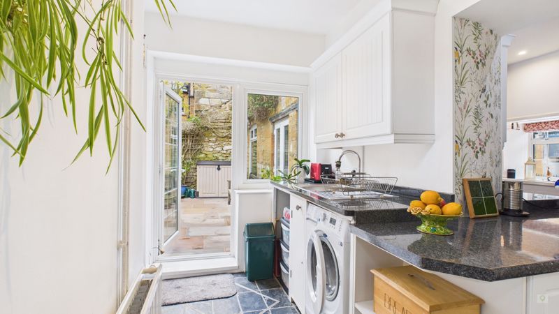 3 bed cottage for sale in North Street, Stoke-Sub-Hamdon 2