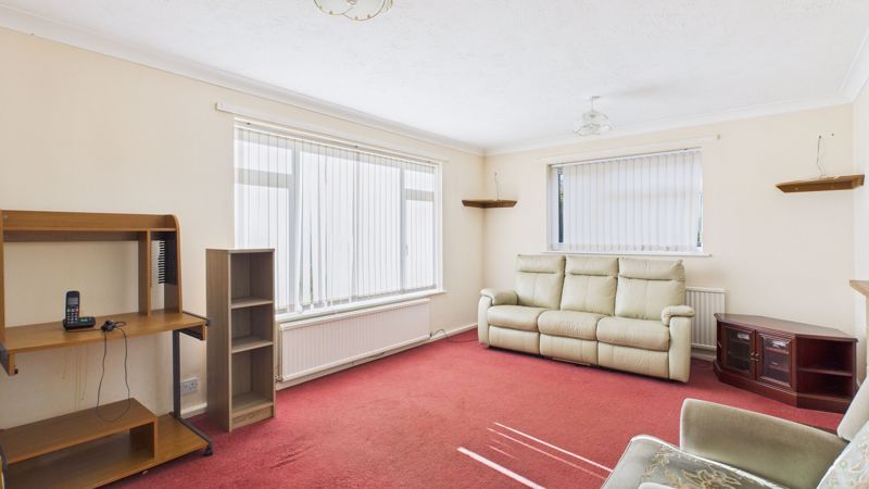 2 bed bungalow for sale in Brookside, Broadway 12