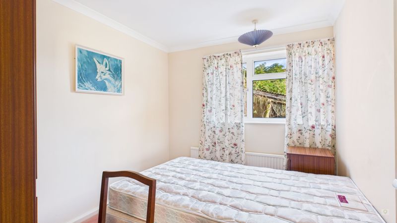 2 bed bungalow for sale in Brookside, Broadway 5