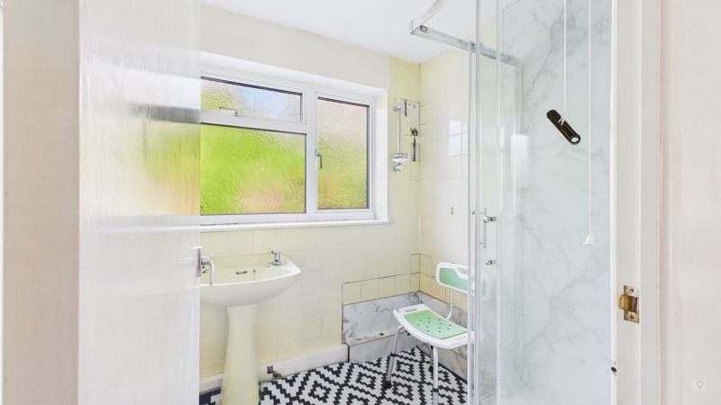 2 bed bungalow for sale in Brookside, Broadway  - Property Image 14