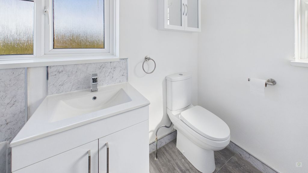 3 bed house for sale in Church Street, Shepton Beauchamp 9