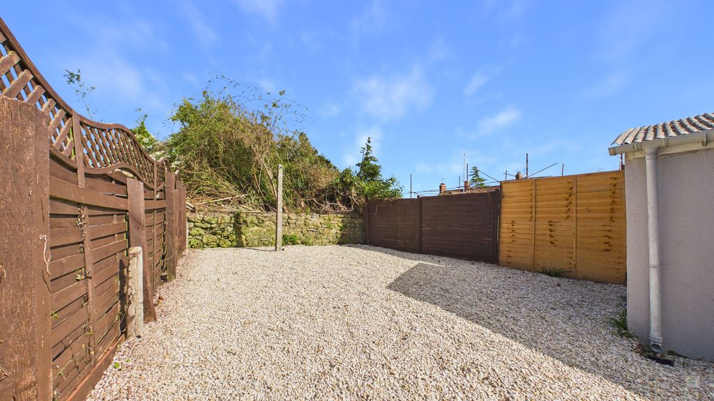 3 bed house for sale in Church Street, Shepton Beauchamp 12