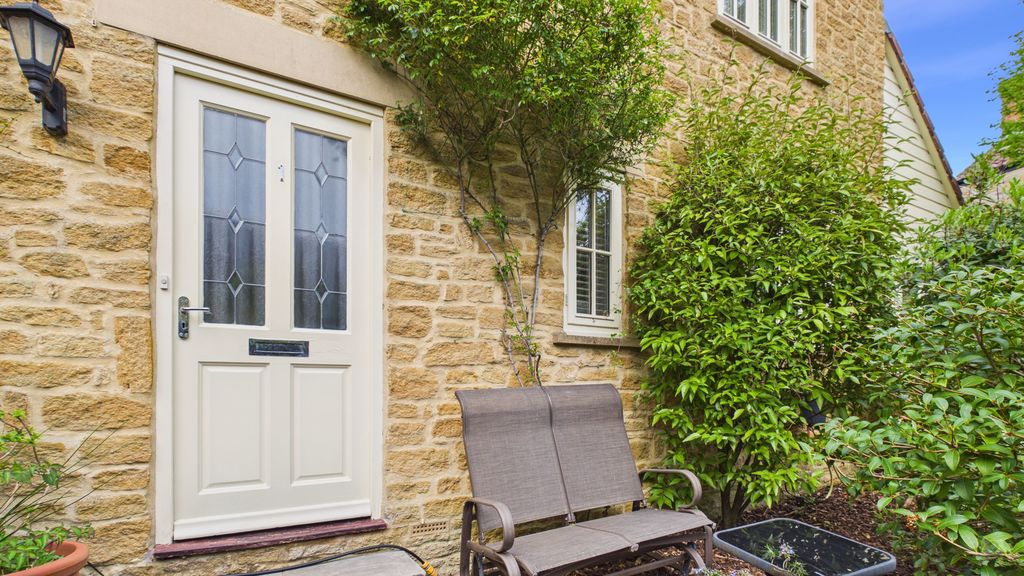 4 bed house for sale in Roundwell Street, South Petherton  - Property Image 10