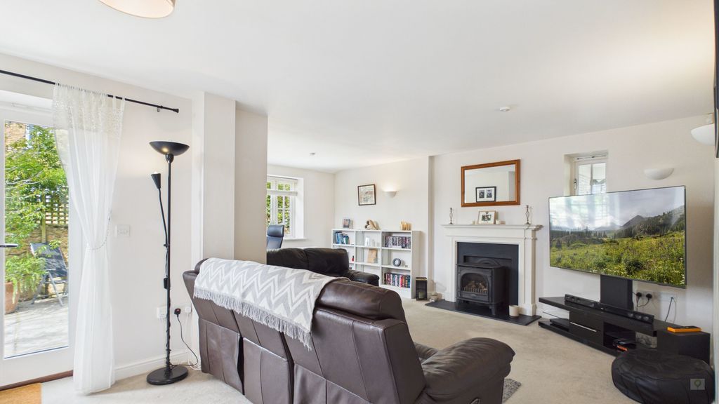 4 bed house for sale in Roundwell Street, South Petherton  - Property Image 2