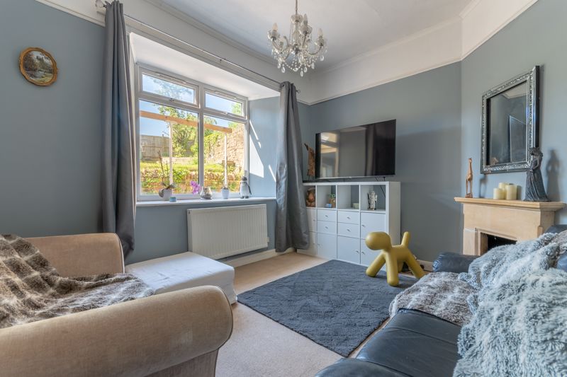 3 bed house for sale in Higher Street, Bower Hinton 3