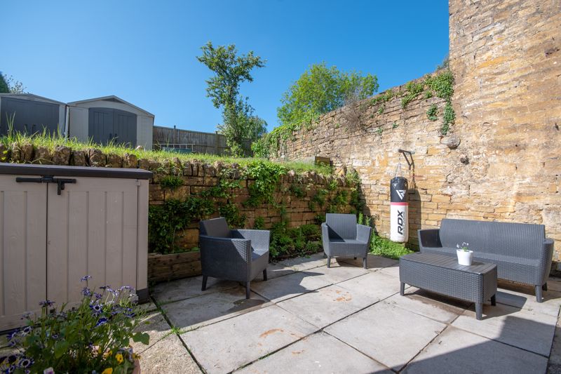 3 bed house for sale in Higher Street, Bower Hinton 14