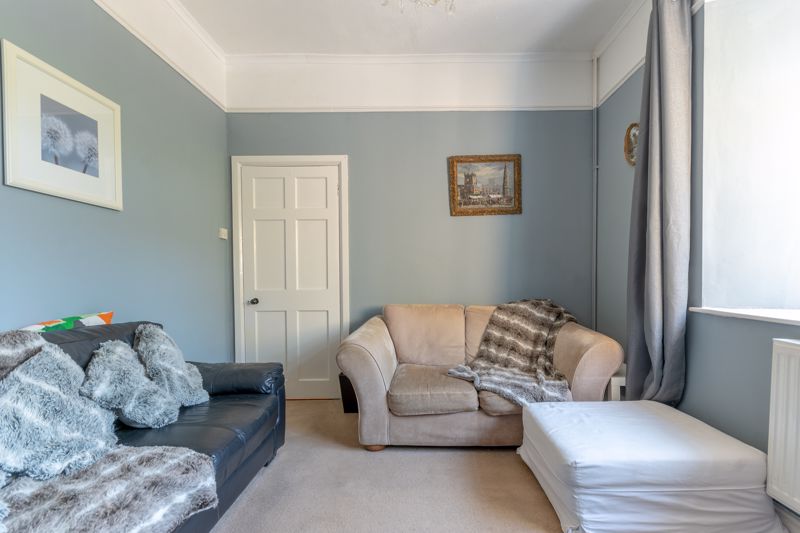 3 bed house for sale in Higher Street, Bower Hinton  - Property Image 5