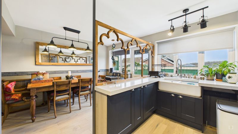 3 bed house for sale in West Street, South Petherton 2